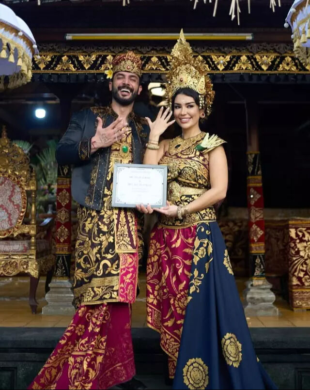 Aycan Varış 9 yıl sonra nişanlandı! İşte müstakbel eşi... - 2. Resim