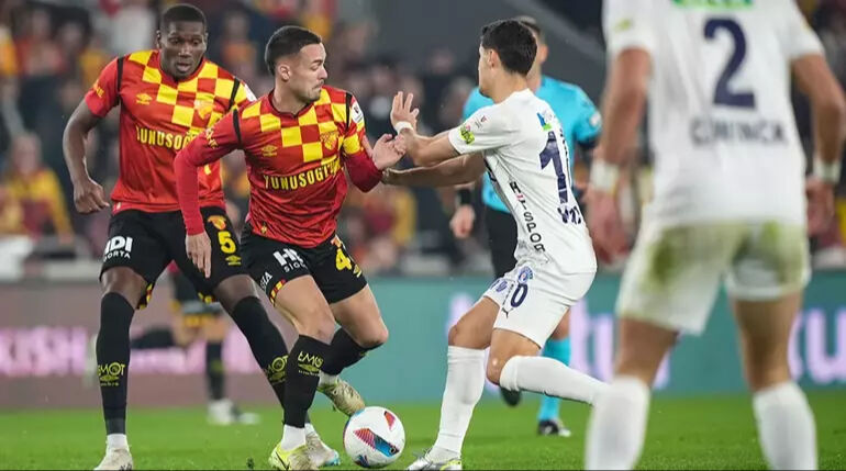 Karşılaşmayı Ömer Tolga Güldibi yönetecek! Kasımpaşa - Göztepe maçı ne zaman, hangi kanalda? - 1. Resim