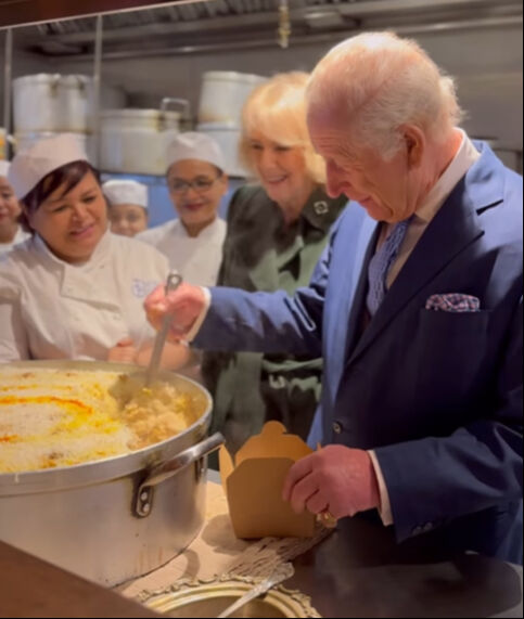 Kraliyet ailesi ramazan hazırlıklarına dahil oldu! O anlar çok konuşuldu - 2. Resim