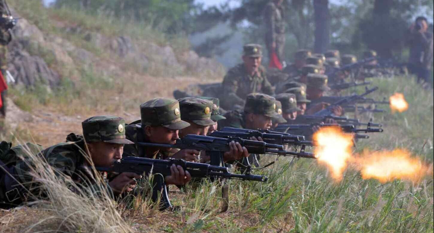 Kuzey Kore askerleri yeniden Ukrayna cephesinde! Binlerce asker yola çıktı Kuzey Kore askerleri yeniden Ukrayna cephesinde! Binlerce asker yola çıktı - 1. Resim