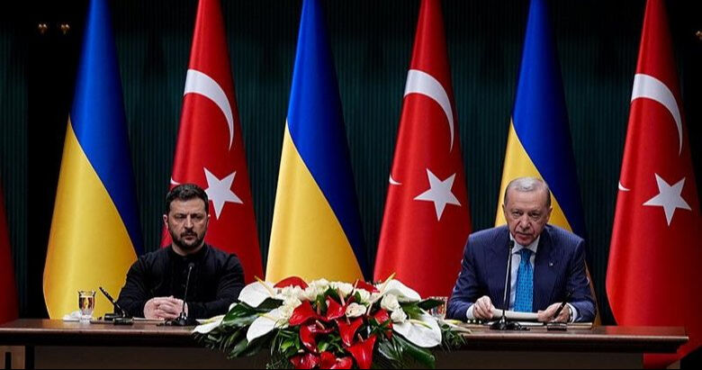 Ukrayna’da gündem Türkiye! "Batı tereddüt ederken Ankara barışın anahtarı oldu" Ukrayna’da gündem Türkiye! "Batı tereddüt ederken Ankara barışın anahtarı oldu" - 2. Resim