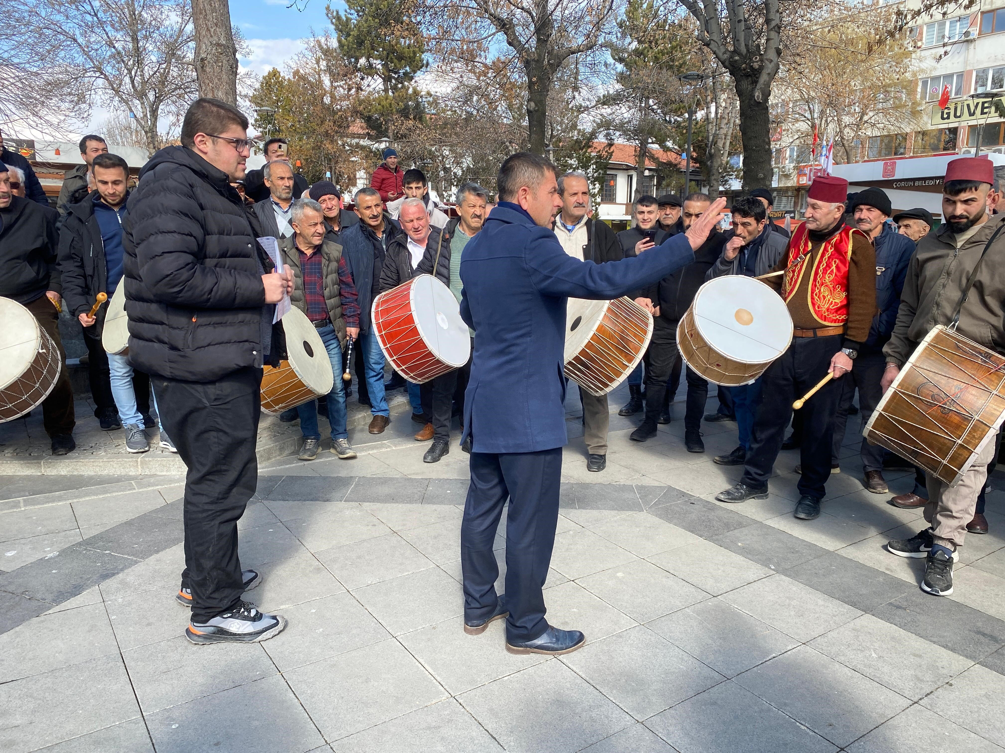 81 ilde ramazan coşkusu! Davulcular işte böyle kutladı - 1. Resim