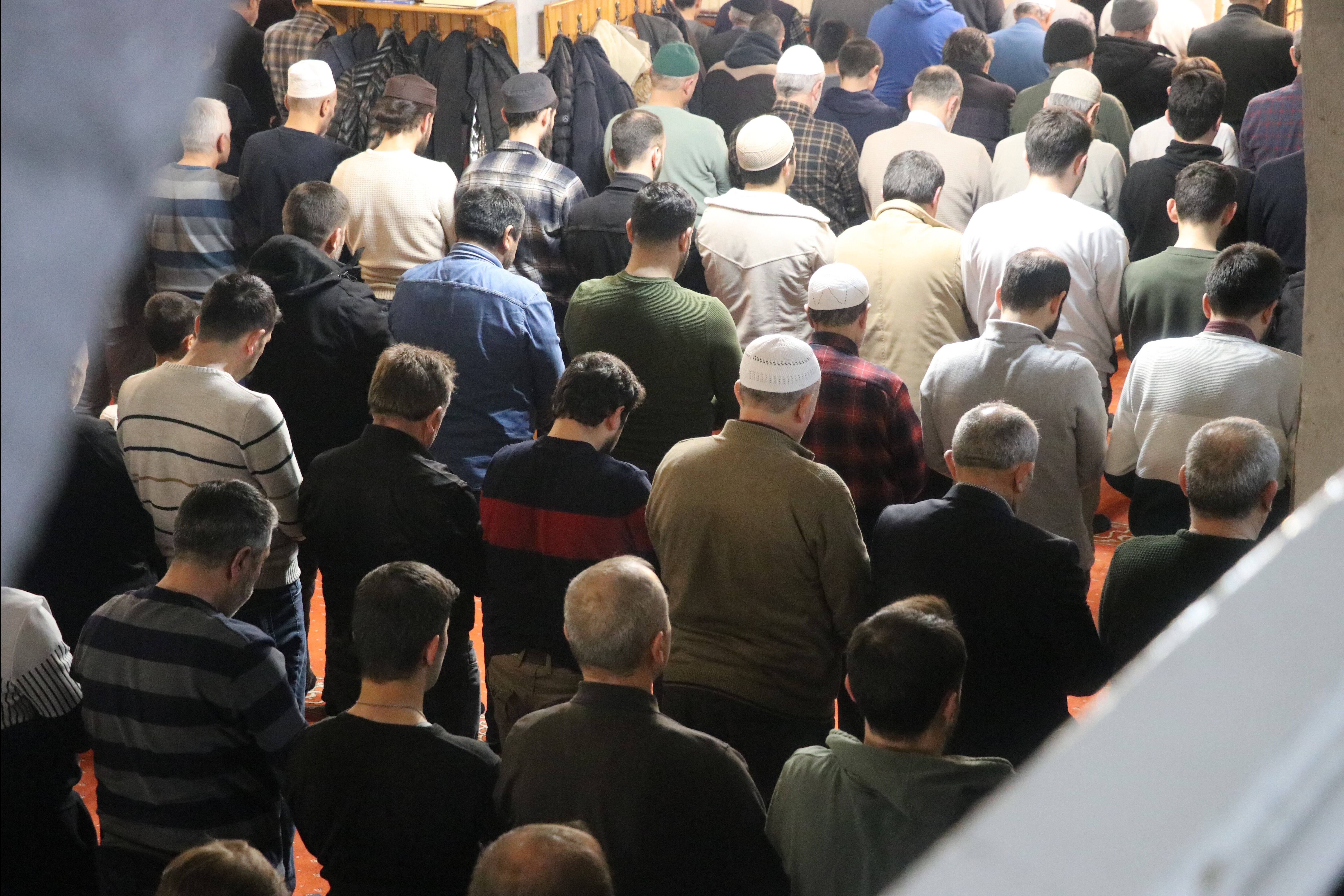 Hoş geldin Ya Şehr-i Ramazan... Ramazan coşkusu ilk teravih ile başladı Hoş geldin Ya Şehr-i Ramazan... Ramazan coşkusu ilk teravih ile başladı - 7. Resim