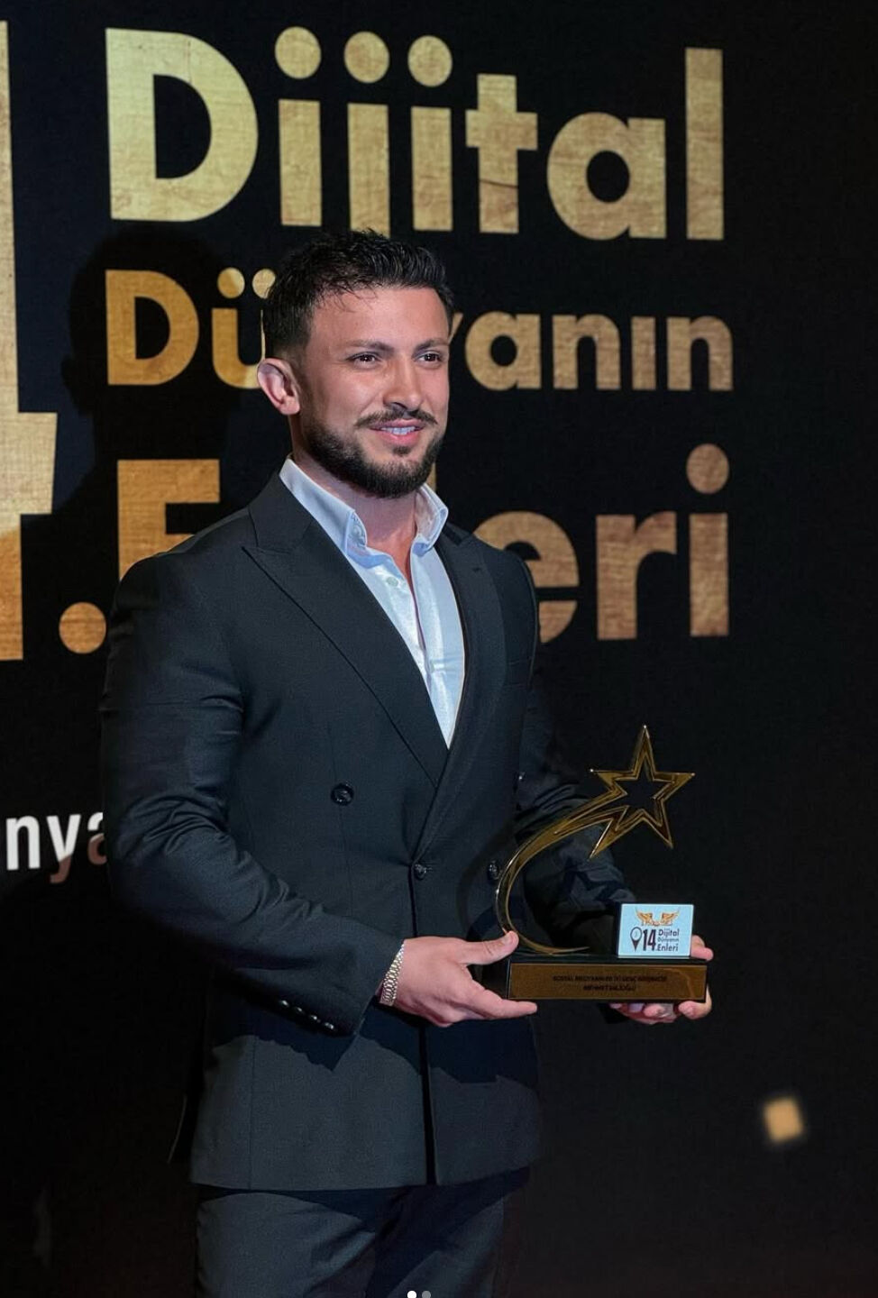 Mehmet Enlioğlu öldü mü? Telefoncu Mehmet Enlioğlu kimdir? Mehmet Enlioğlu öldü mü? Telefoncu Mehmet Enlioğlu kimdir? - 1. Resim