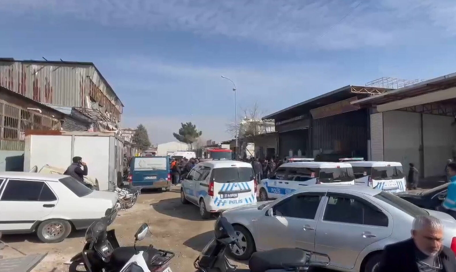 Yakıt tankeri patladı! Ölü ve yaralılar var - 1. Resim