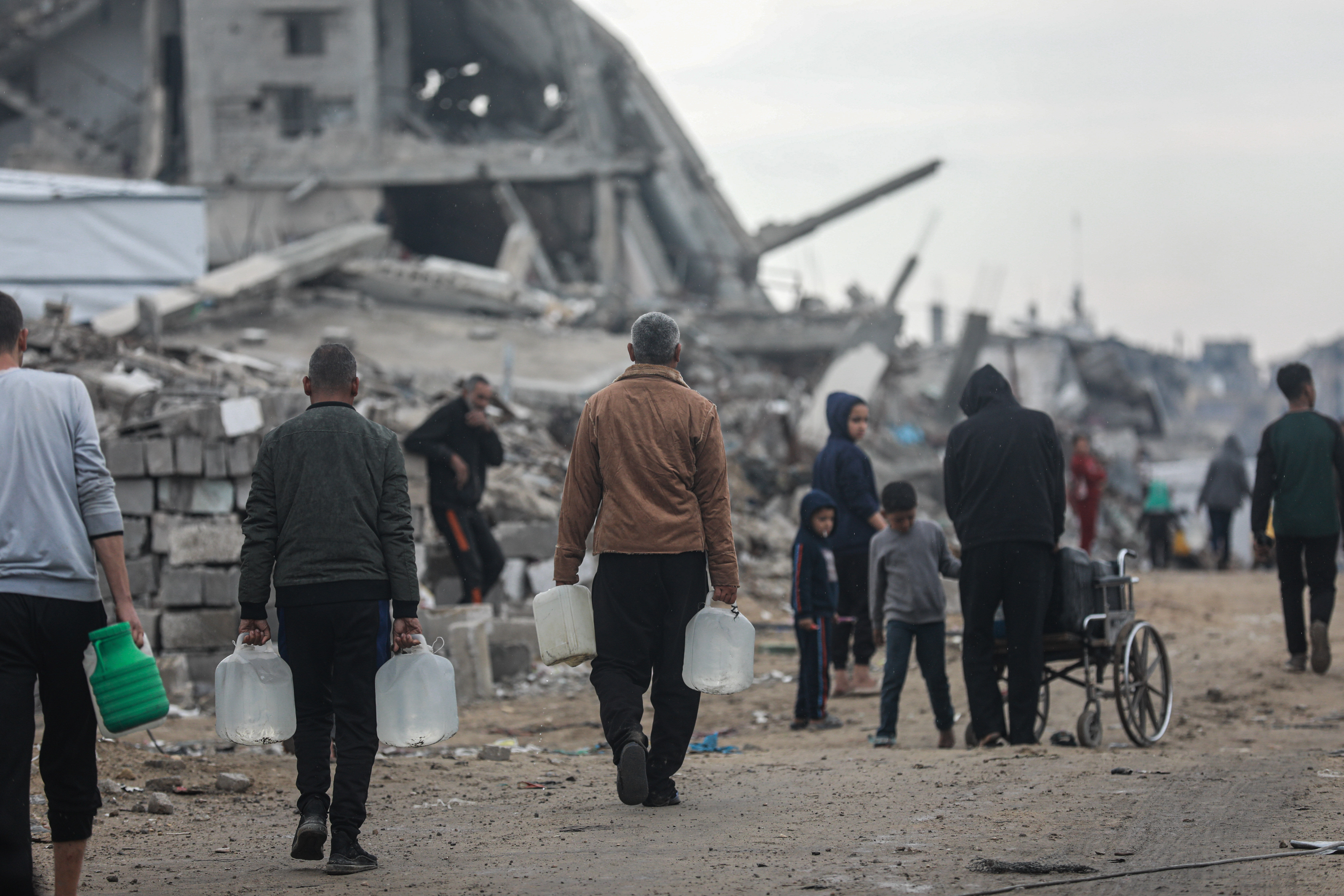 Gazze'de buruk Ramazan! Filistinliler yıkım ve enkaz arasında oruçlarını açtı - 2. Resim