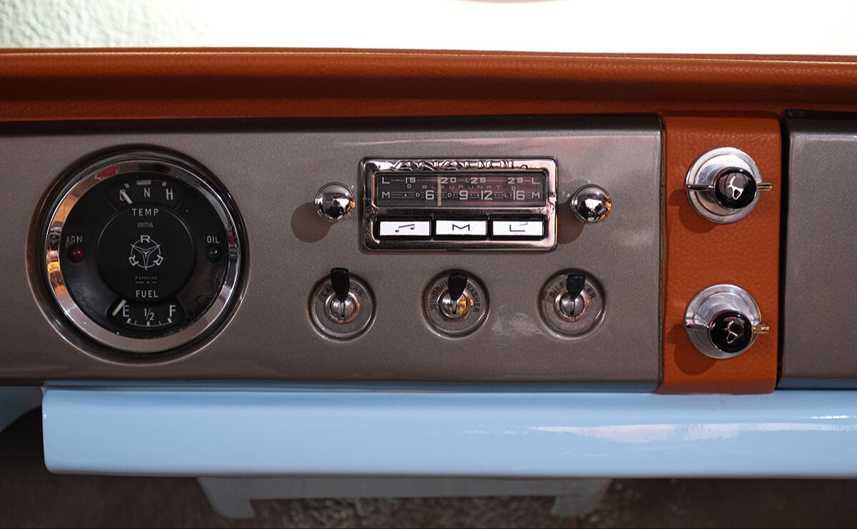 Hepsi ilk günkü gibi! Arabalarını kardeş gibi gören Anadol tutkunları garajlarını açtı - 15. Resim