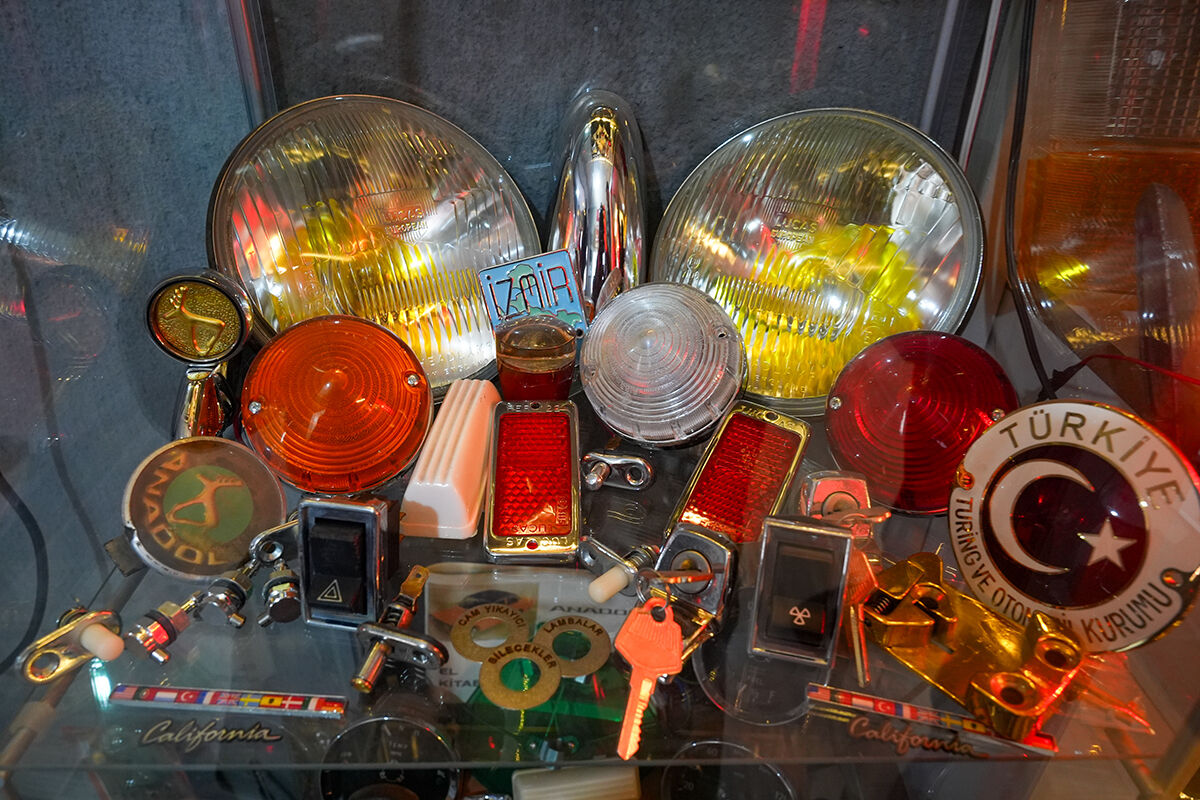 Hepsi ilk günkü gibi! Arabalarını kardeş gibi gören Anadol tutkunları garajlarını açtı - 18. Resim