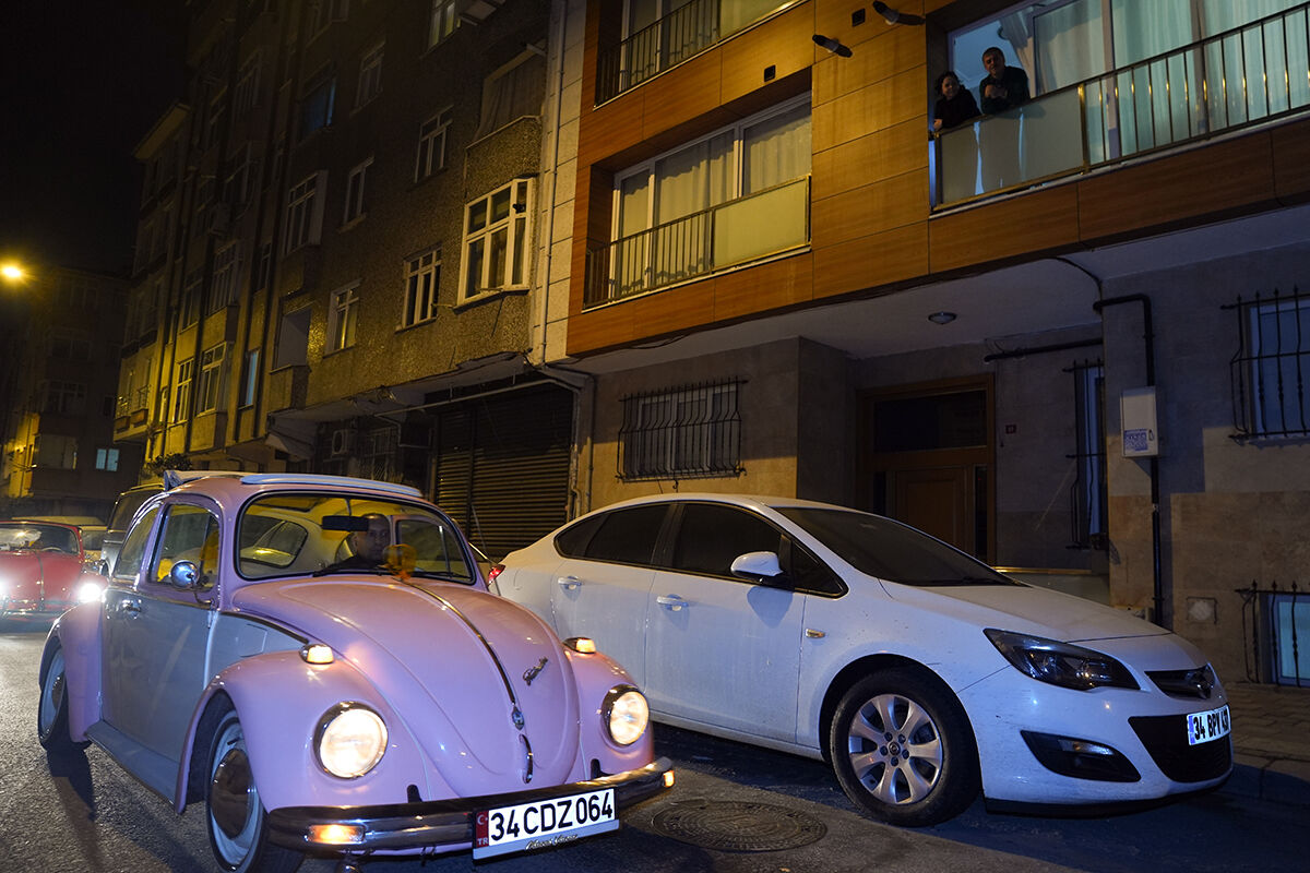 İlk sahur heyecanı! Ramazanın ilk gecesinden dikkat çeken manzaralar İlk sahur heyecanı! Ramazanın ilk gecesinden dikkat çeken manzaralar - 11. Resim