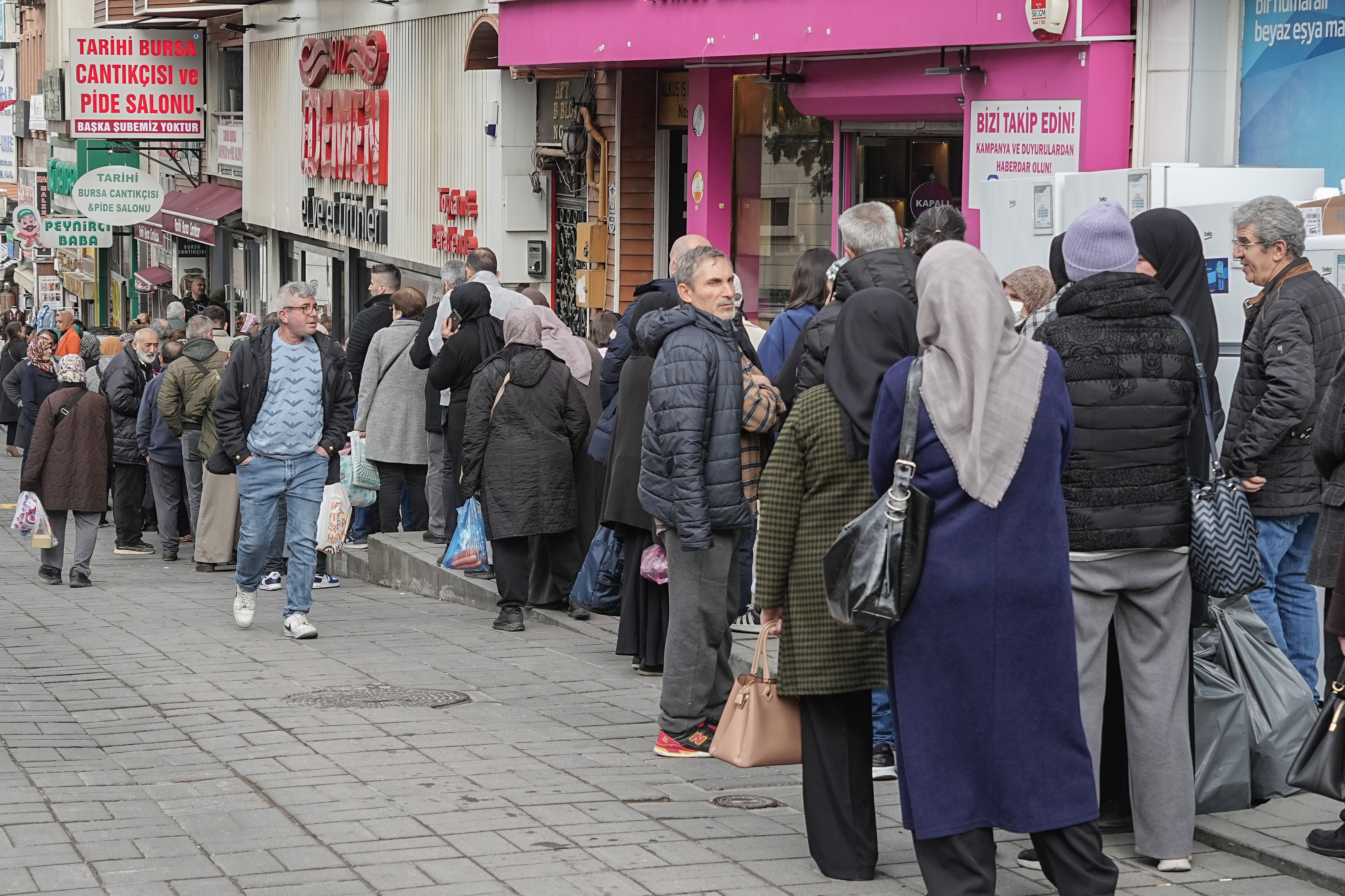 Kıyma 430, kuşbaşı 520 lira! "Beklediğimize değiyor, kasaplar çok pahalı" Kıyma 430, kuşbaşı 530 lira! "Beklediğimize değiyor, kasaplar çok pahalı" - 2. Resim