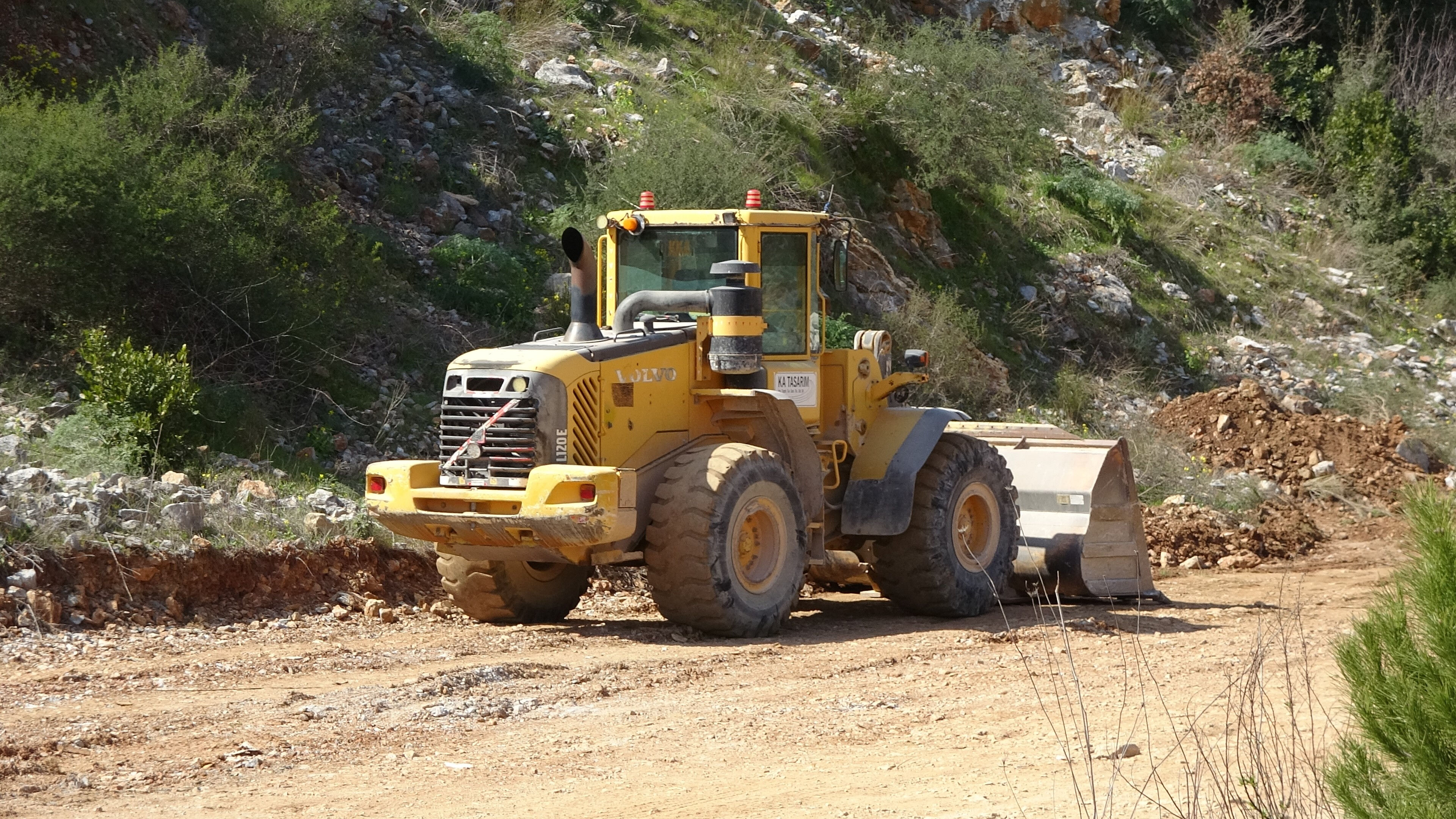 Alanya'da dağ dinamitle patlatıldı! O anlar kameralarda Alanya'da dağ dinamitle patlatıldı! O anlar kameralarda - 4. Resim