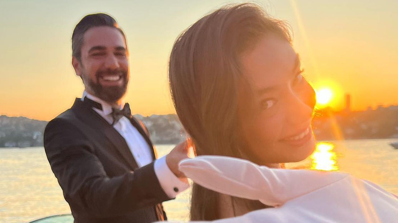 Kadir Doğulu ve Neslihan Atagül evlerini yeniden dekore ettiler! Hem evleri hem de fiyatı çok konuşuldu - 1. Resim