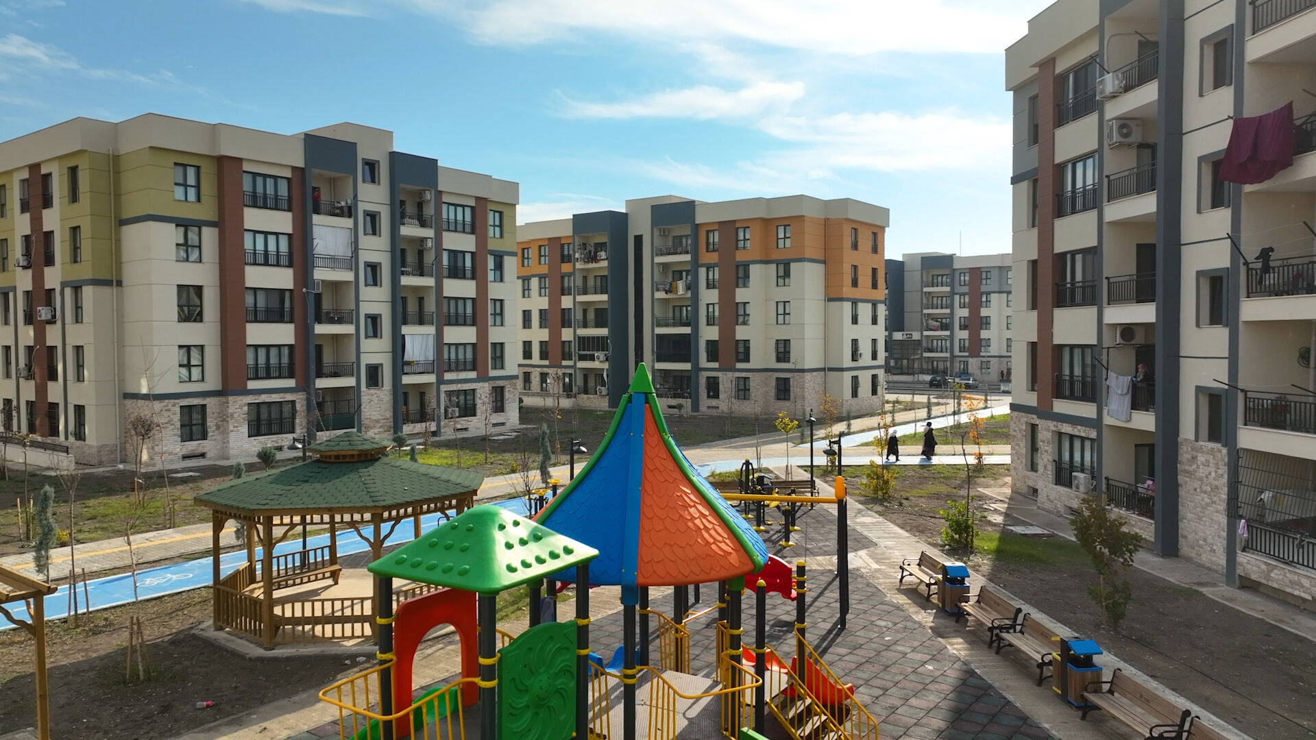 Kağıda çizdiği ev gerçek oldu! TOKİ, o ilçedeki tüm konutların yapımını tamamladı Kağıda çizdiği ev gerçek oldu! TOKİ, o ilçedeki tüm konutların yapımını tamamladı - 4. Resim