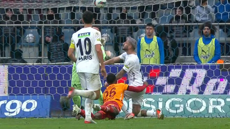 Kasımpaşa’ya VAR'dan penaltı! Skor 3-3'e geldi - 3. Resim
