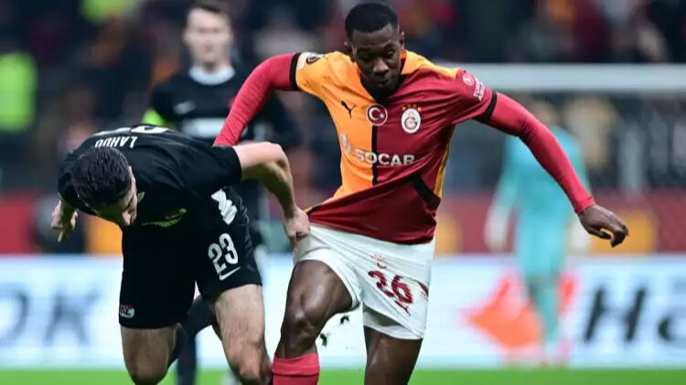 8 milyon avroluk hayal kırıklığı! Cuesta oyuna girdi, bir dakika sonra penaltı yaptırdı - 1. Resim