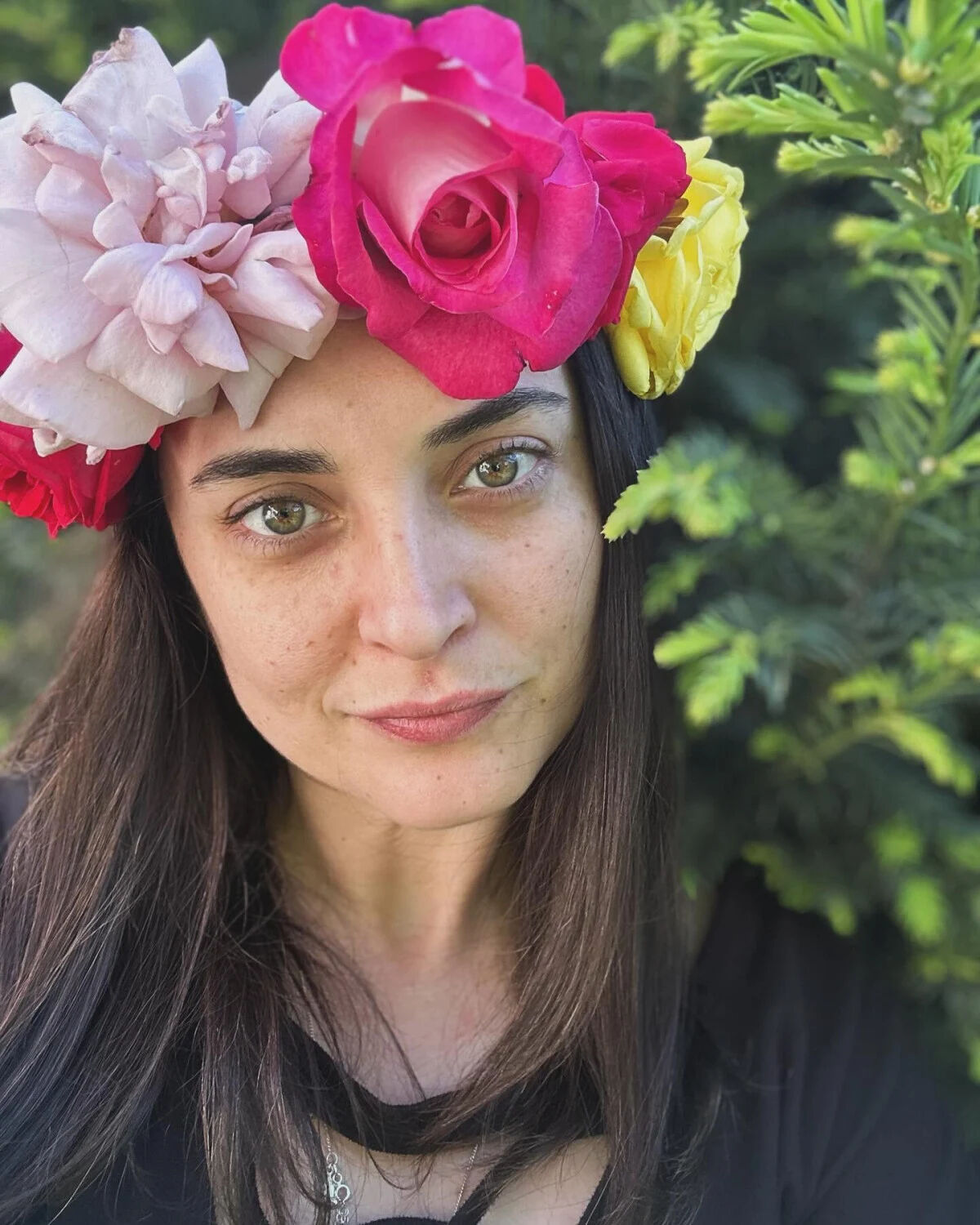 Aslıhan Gürbüz İstanbul'a geri döndü! Evinin önündeki manzarayı görünce çıldırdı! Belediye'ye sitem etti - 1. Resim