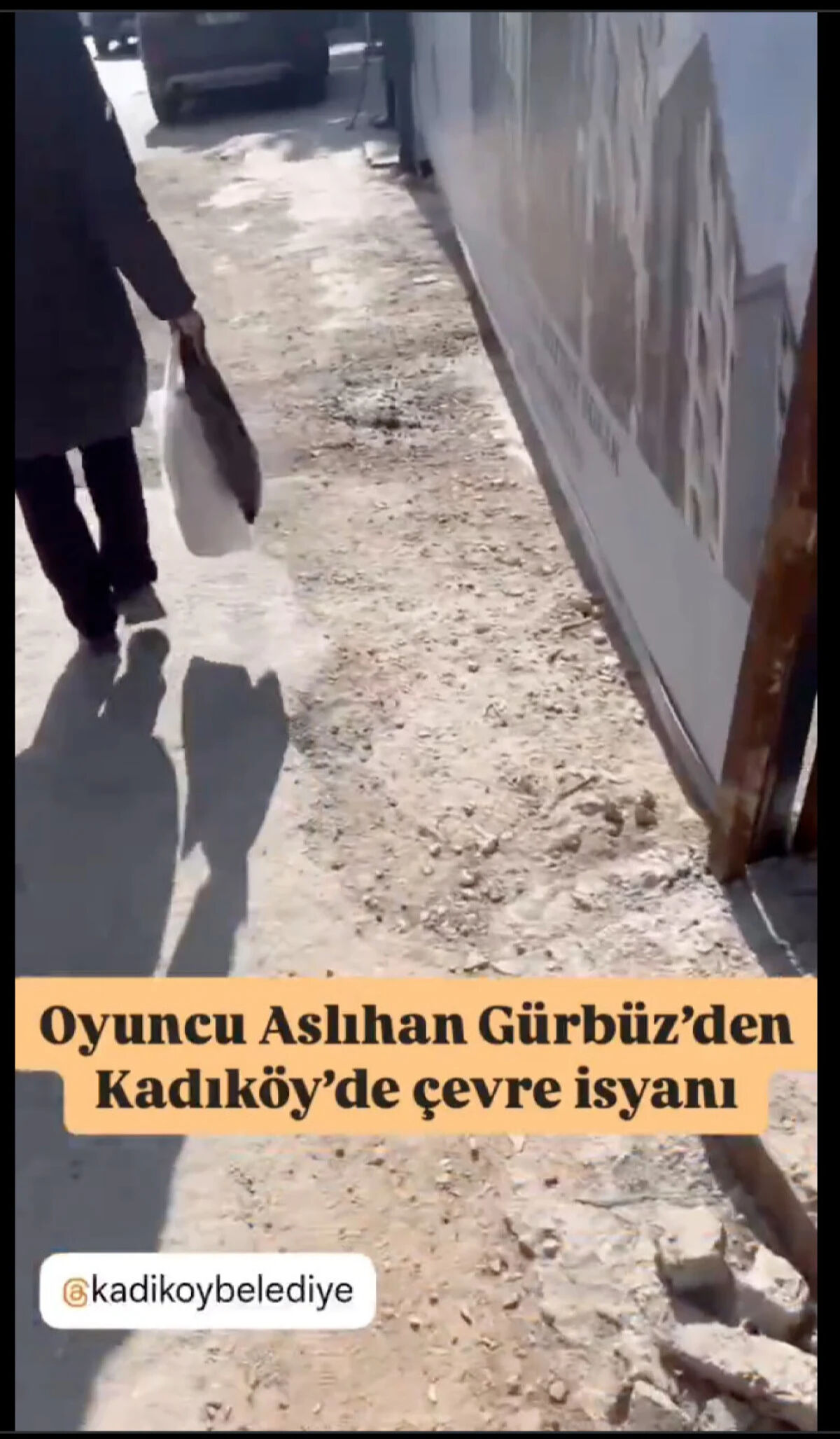 Aslıhan Gürbüz İstanbul'a geri döndü! Evinin önündeki manzarayı görünce çıldırdı! Belediye'ye sitem etti - 2. Resim