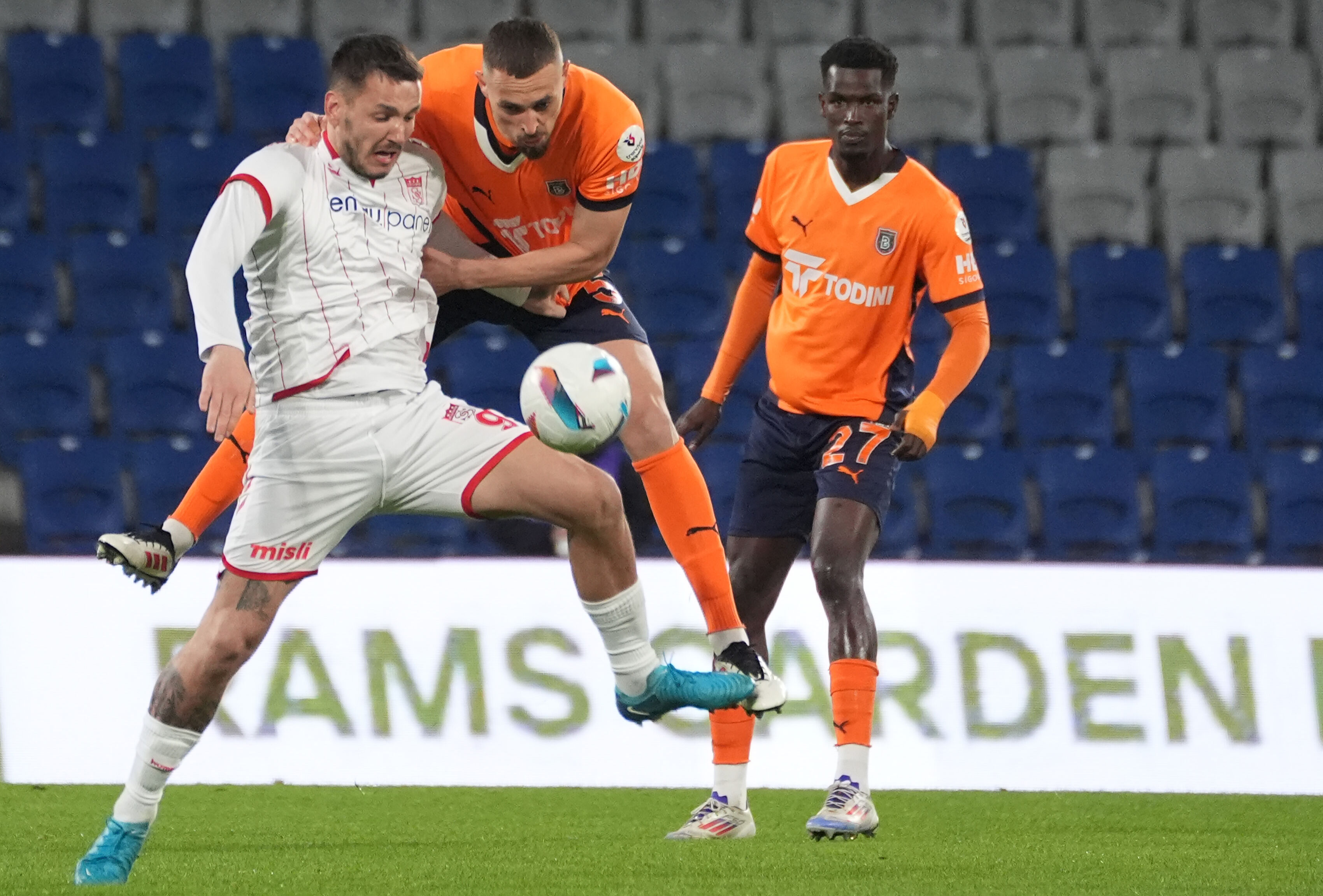 Başakşehir evinde kazandı! Sivasspor’un galibiyet hasreti sürüyor - 1. Resim