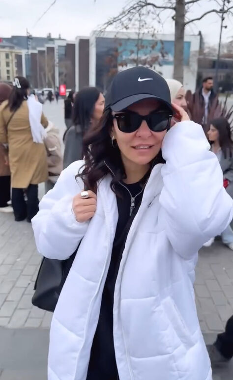 Fatma Turgut'la sokak müzisyenlerinin düeti sosyal medyayı yıktı geçti! İzleyen bir daha izledi Fatma Turgut'la sokak müzisyenlerinin düeti sosyal medyayı yıktı geçti! İzleyen bir daha izledi - 4. Resim