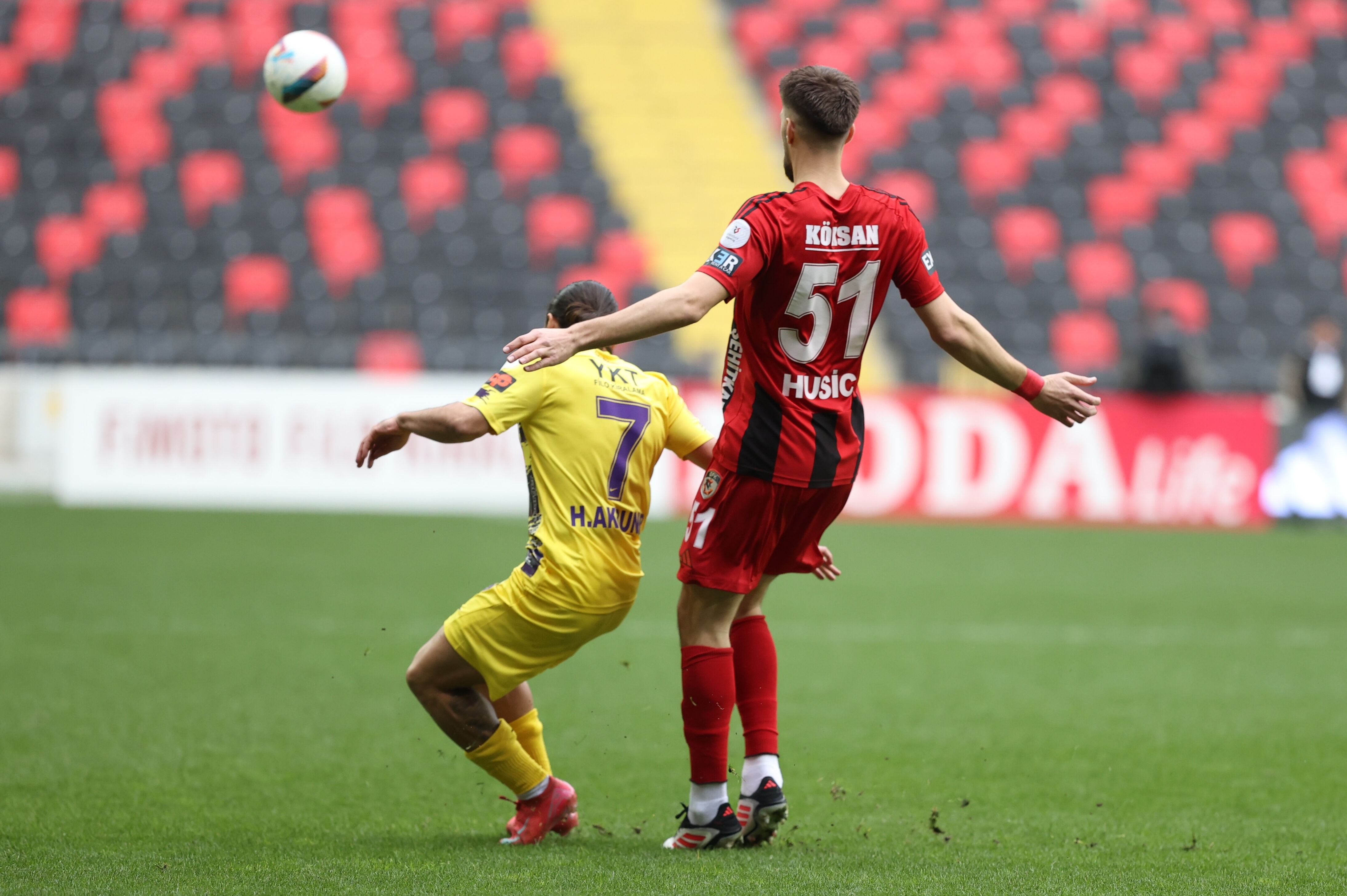 Selçuk İnan'lı Gaziantep FK, Arda Turan'lı Eyüpspor’u devirdi! - 3. Resim