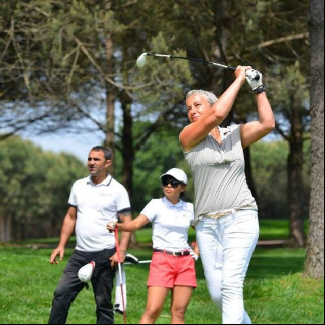 Sosyete bunu konuşuyor: Beyhan Benardete öldü, kardeşleri kavgaya tutuştu! Sebebi hayrete düşürdü Sosyete bunu konuşuyor: Beyhan Benardete öldü, kardeşleri kavgaya tutuştu! Sebebi hayrete düşürdü - 2. Resim