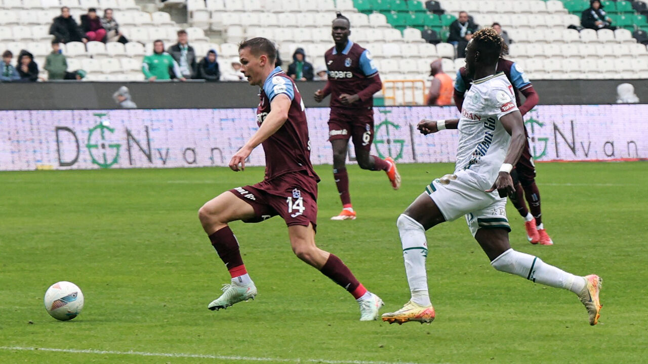 Trabzonspor'un deplasman kabusu sürüyor! Konyaspor'dan son dakika golü - 4. Resim