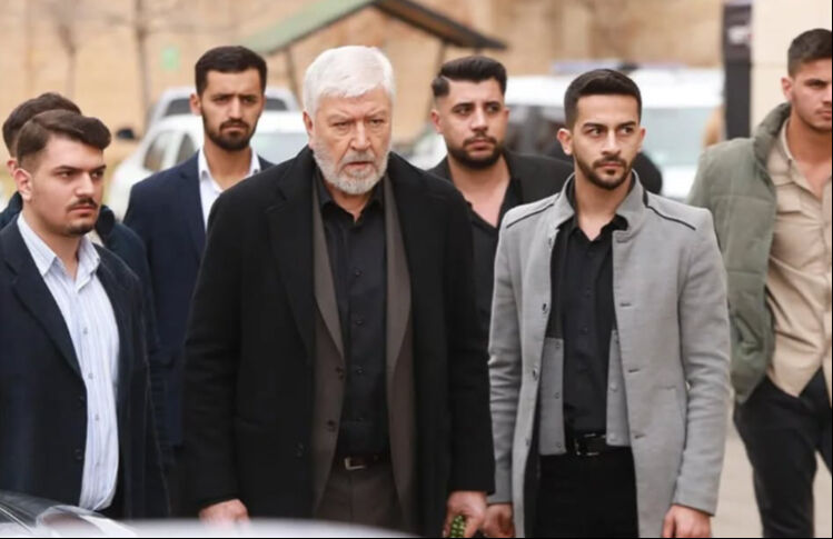 Uzak Şehir Mahmut Ağa kim? Mahmut Cevher diziden ayrılıyor mu? - 2. Resim