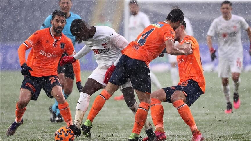 VAR hakemi Jonas Hansen oldu! Başakşehir Sivasspor maçı hangi kanalda, ne zaman, saat kaçta yayınlanacak? - 4. Resim