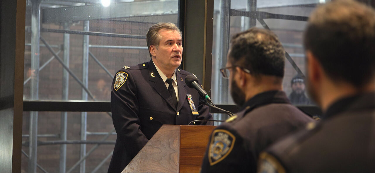 180 yıllık tarihinde bir ilk! New York Polis Teşkilatı "Hilal Yakma Töreni" düzenledi - 2. Resim