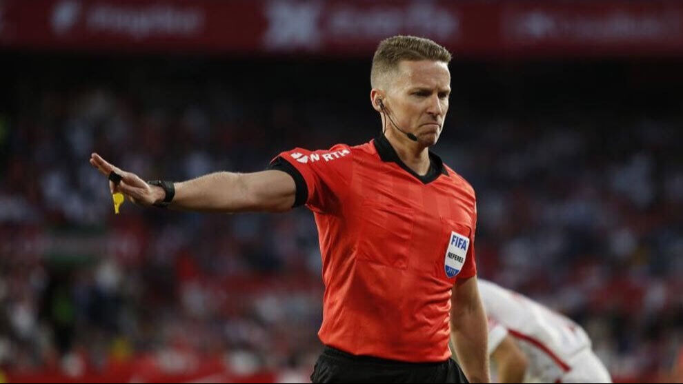 Alejandro Hernandez kimdir? Fenerbahçe Rangers maçını yönetecek Alejandro Hernandez'in istatistikleri Alejandro Hernandez kimdir? Fenerbahçe Rangers maçını yönetecek Alejandro Hernandez'in istatistikleri - 1. Resim