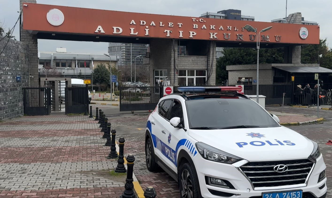 Eşini ve 3 çocuğunu öldürüp intihar etmişti! Cenazelerle ilgili dikkat çeken detay - 2. Resim