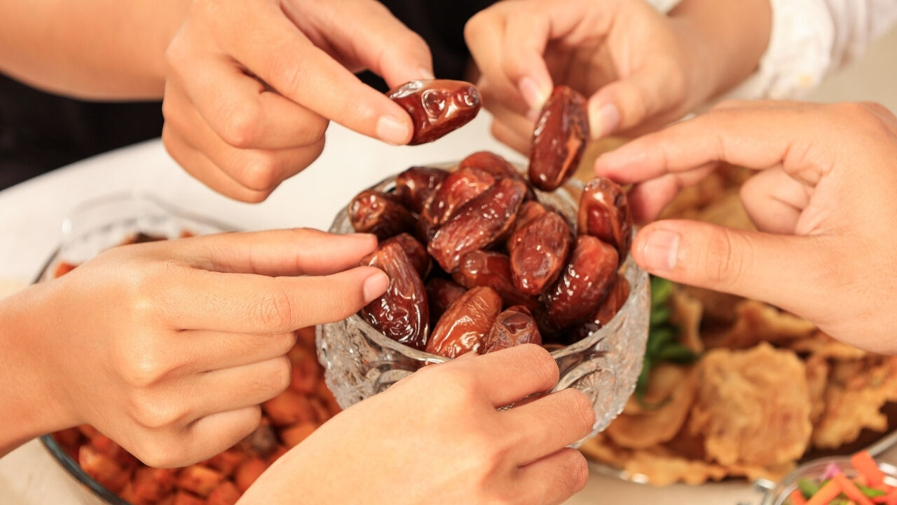 Oruç kimlere farzdır? Kimler oruç tutmakla yükümlü ve kimler oruç tutamaz? Oruç tutmamanın cezası, hükümleri… - 1. Resim