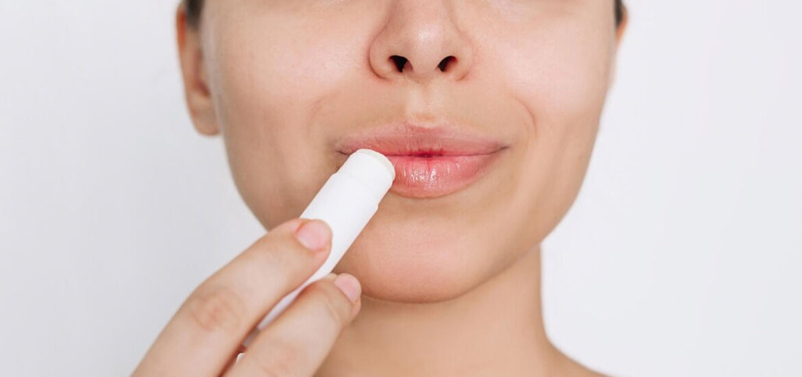 Oruçluyken dudak nemlendirici sürülür mü, orucu bozar mı? Orucu bozan ve bozmayan şeyler - 1. Resim