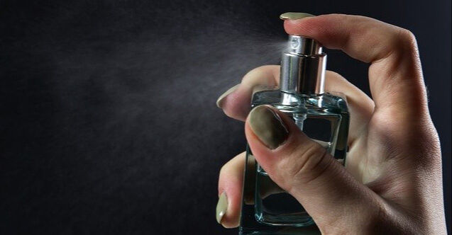 Parfüm koklamak orucu bozar mı? Orucu bozan ve bozmayan şeyler merak ediliyor! Parfüm koklamak orucu bozar mı? Orucu bozan ve bozmayan şeyler merak ediliyor! - 1. Resim