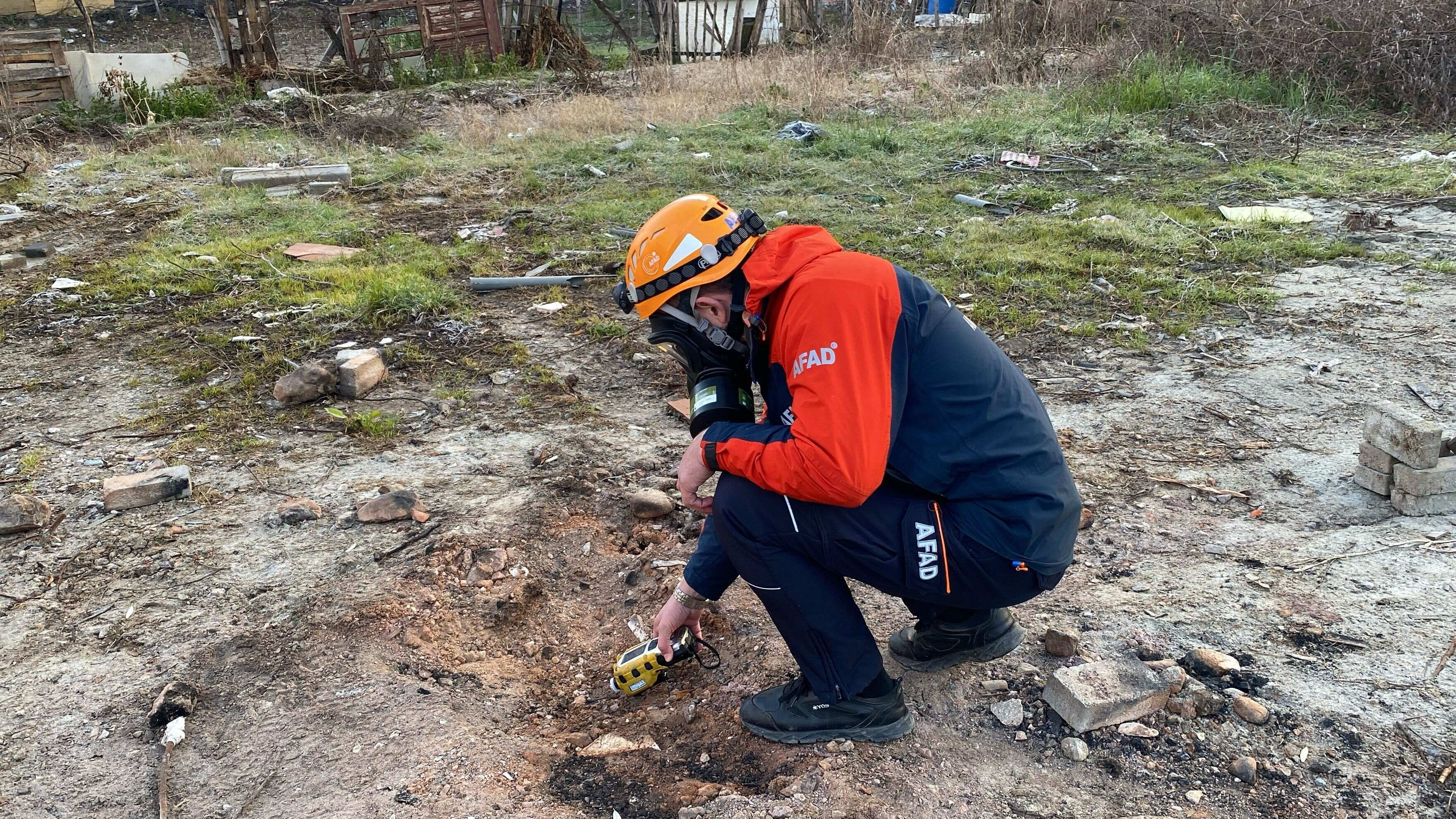 Biri bitti diğeri başladı: Kocaeli'de inşaat işçileri ne yapacağını şaşırdı! 3 gündür yanıyor - 2. Resim