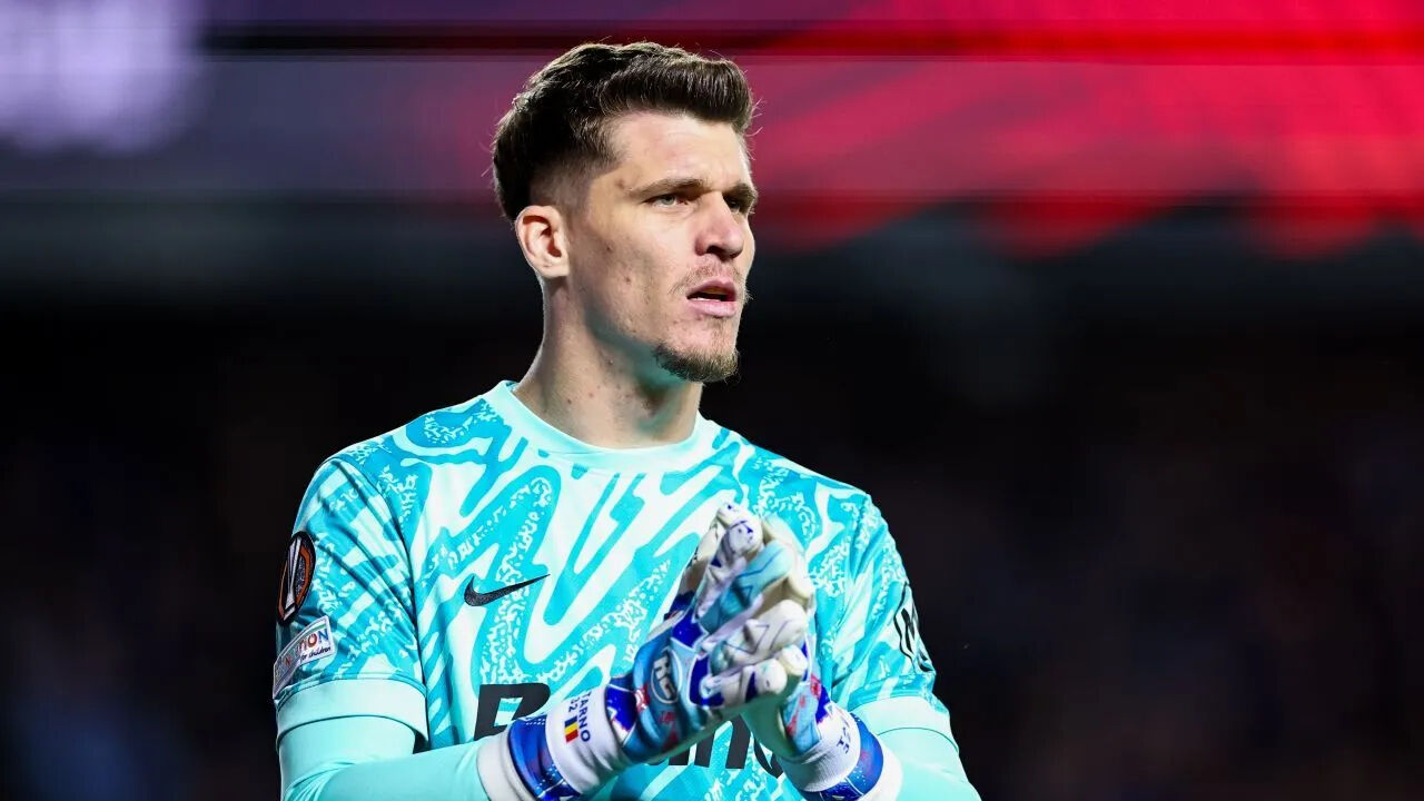 Galatasaray için ismi anılıyordu! Stefan Tarnovanu'dan iddialara cevap Galatasaray için ismi anılıyordu! Stefan Tarnovanu'dan iddialara cevap - 1. Resim