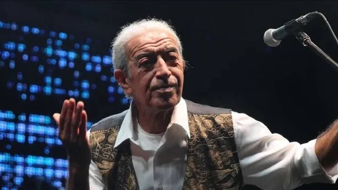 Mahsun Kırmızıgül, şarkıcı Edip Akbayram'ın cenazesine katılmamıştı! Sebebi ortaya çıktı Mahsun Kırmızıgül, şarkıcı Edip Akbayram'ın cenazesine katılmamıştı! Sebebi ortaya çıktı - 1. Resim