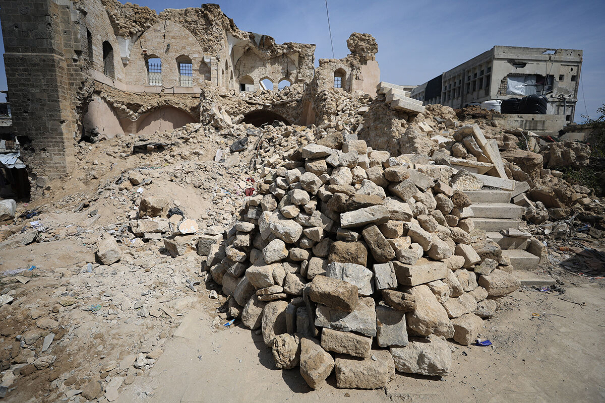 Paha biçilmez yazma eserler enkaz altında! Büyük Ömer Camii ve Paşa Sarayı Müzesi'nde kurtarma çalışmaları Paha biçilmez eserler enkaz altında! Büyük Ömer Camii ve Paşa Sarayı Müzesi'nde kurtarma çalışmaları - 3. Resim