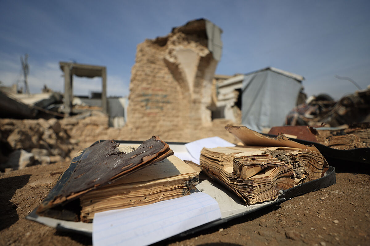 Paha biçilmez yazma eserler enkaz altında! Büyük Ömer Camii ve Paşa Sarayı Müzesi'nde kurtarma çalışmaları Paha biçilmez eserler enkaz altında! Büyük Ömer Camii ve Paşa Sarayı Müzesi'nde kurtarma çalışmaları - 9. Resim