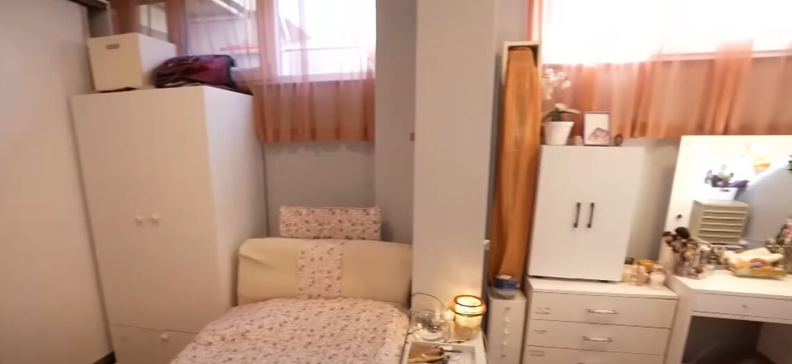 Parla Şenol evinin kapılarını ilk kez açtı! Nostalji kokan mütevazi evi gündem oldu Parla Şenol evinin kapılarını ilk kez açtı! Nostalji kokan mütevazi evi gündem oldu - 6. Resim