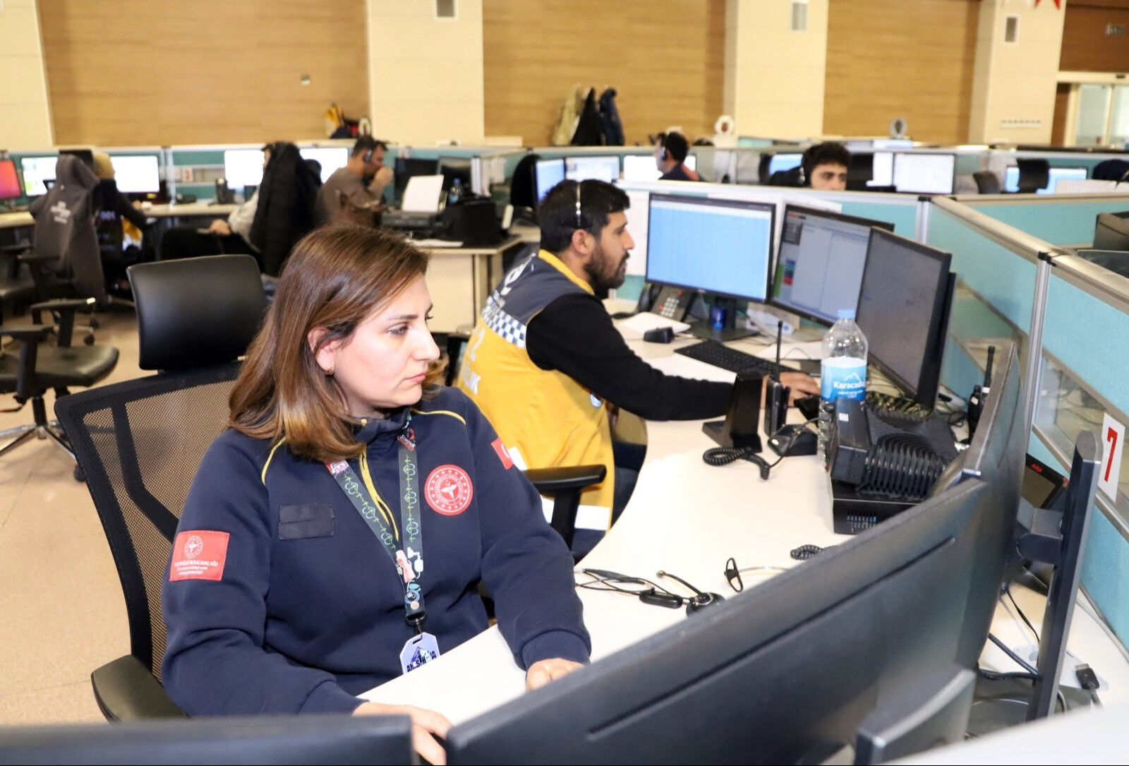 Şanlıurfa bu olayı konuşuyor: Boğazına süt kaçan bebeği telefonla kurtardı! Şanlıurfa bu olayı konuşuyor: Boğazına süt kaçan bebeği telefonla kurtardı! - 3. Resim