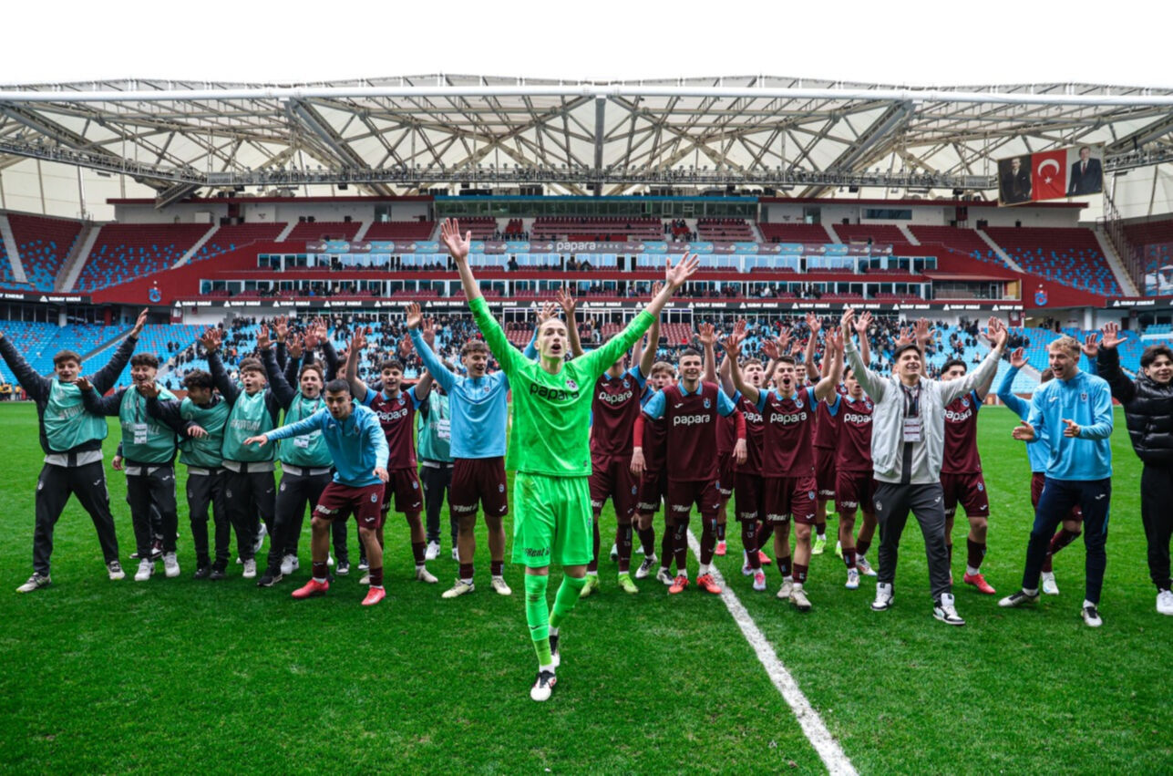 Trabzonspor U19, UEFA Gençlik Ligi'nde çeyrek finalde! Trabzonspor U19, UEFA Gençlik Ligi'nde çeyrek finalde! - 2. Resim