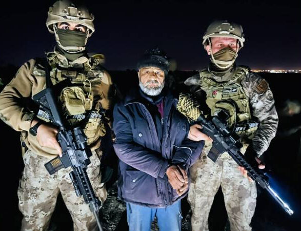 Anne ve iki kızını mezarlıkta öldürmüştü, cezası belli oldu! - 1. Resim