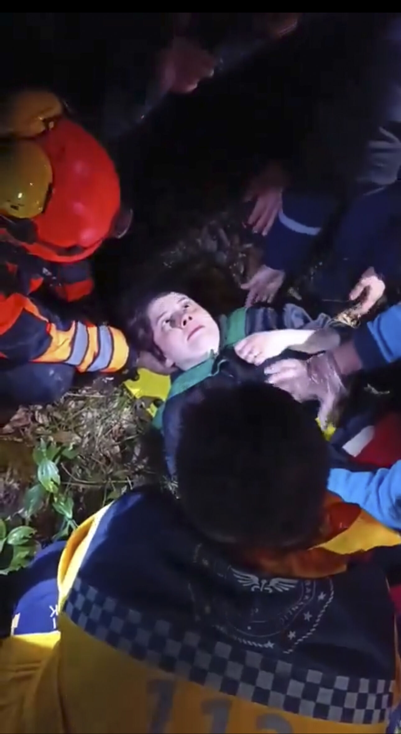 Belgrad Ormanı'nda aranıyordu! Kayıp mimar Ece Gürel sağ olarak bulundu Belgrad Ormanı'nda aranıyordu! Kayıp mimar Ece Gürel sağ olarak bulundu - 1. Resim