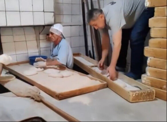 Çanakkale’de bir fırın hijyen ihlalinden sınıfta kaldı! Ortaya çıkan görüntüler şoke etti - 1. Resim