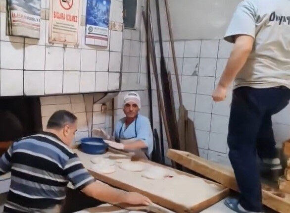 Çanakkale’de bir fırın hijyen ihlalinden sınıfta kaldı! Ortaya çıkan görüntüler şoke etti - 3. Resim