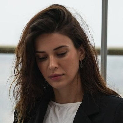 Çift Kişilik Oda dizisi hangi diziden uyarlandı, konusu ne, oyuncuları kim? Yeni dizinin konusu, nerede çekildiği merak ediliyor.   - 3. Resim