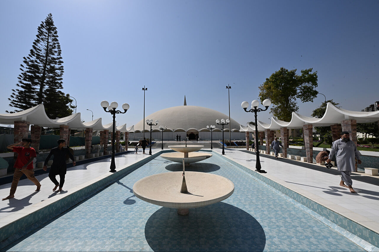 Çinilerini görenler hayran oluyor! Şah Cihan Camii ramazanı en iyi hissettiren mimariye sahip - 7. Resim