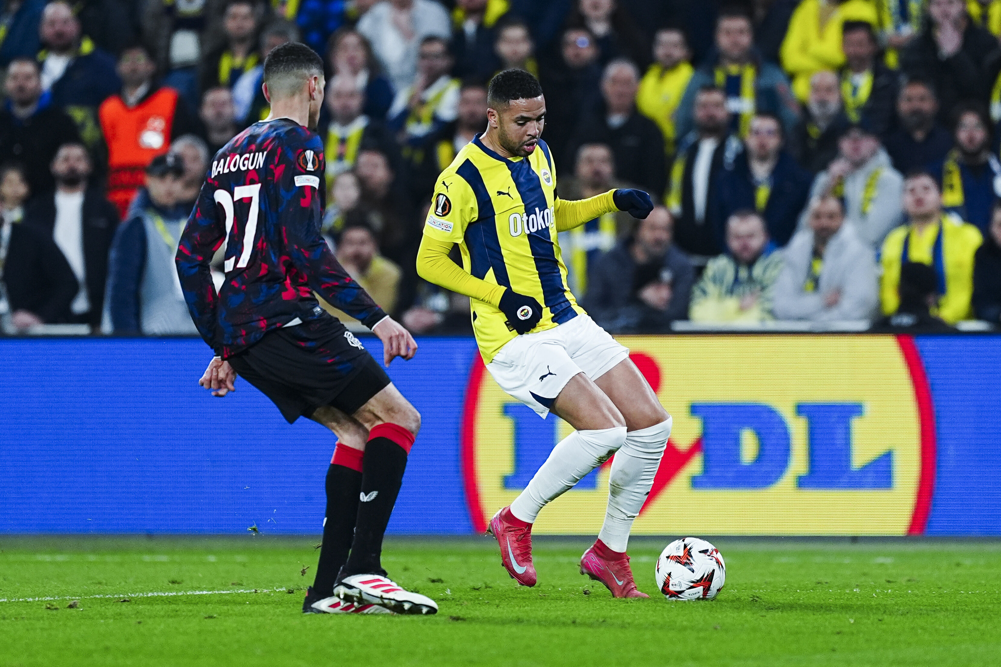 CANLI ANLATIM | Fenerbahçe - Rangers - 1. Resim