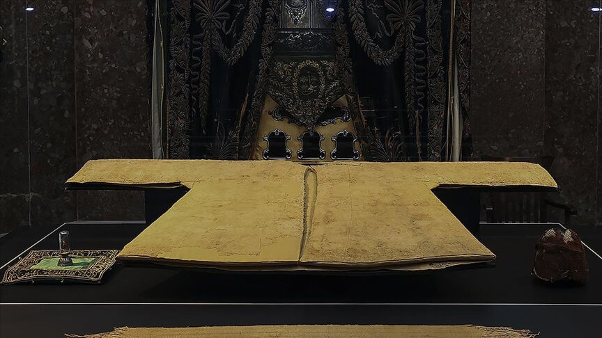 Hırka-i Şerif ne zaman ziyarete açılıyor? Hırka-i Şerif ziyaret saatleri belli oldu! Hırka-i Şerif ne zaman ziyarete açılıyor? Hırka-i Şerif ziyaret saatleri belli oldu! - 1. Resim